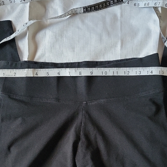 Black Leggings with Leopard Print Accents - Picture 5 of 6